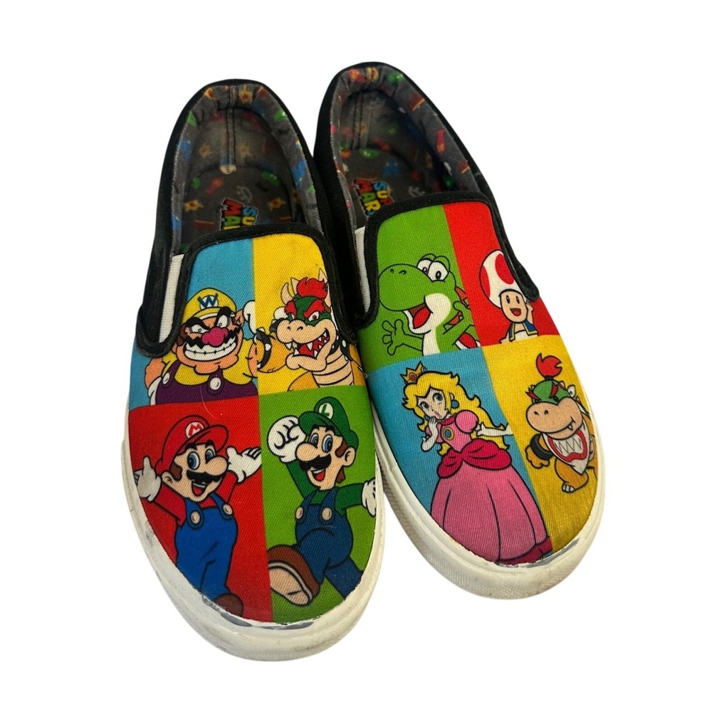 Nintendo Super Mario Bros Slip on Shoes Size Big Kid 4